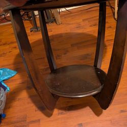Round End Table 