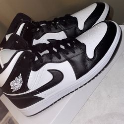 Jordan’s 1 Size 10