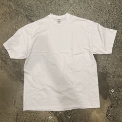 White Shakawear T-Shirt (Size 3XL)