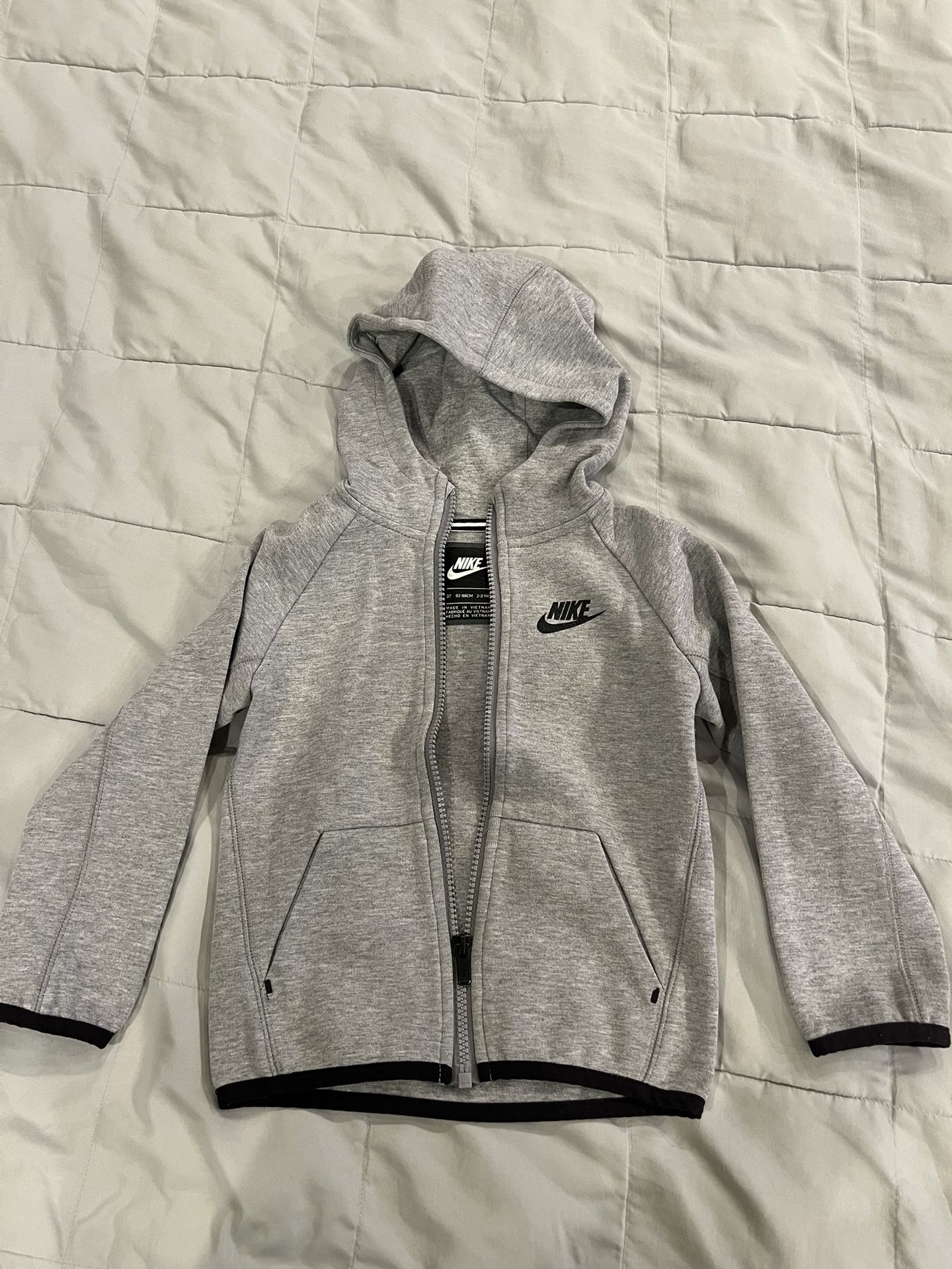 Nike tech fleece zip-up hoodie 3t 
