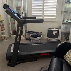 Schwinn 830 Treadmill