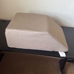 Sleeping Wedge