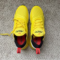 New  Nike Women’s Air Max 270 “Yellow Strike” sneakers, , women’s US size 8.5