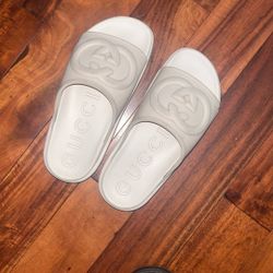 Gucci Slippers Size 6