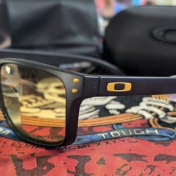 Oakley Holbrook Sunglasses 