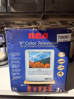 RCA 9" Color  TV VHS VCR Combo Retro Gaming TESTED WORKING  Mini T09085