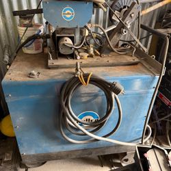 Miller CP-250TS Industrial MIG Welder 