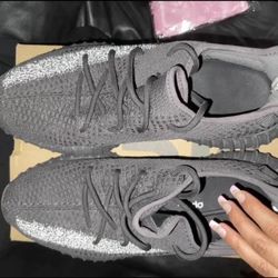 Yeezy 350 Boost 