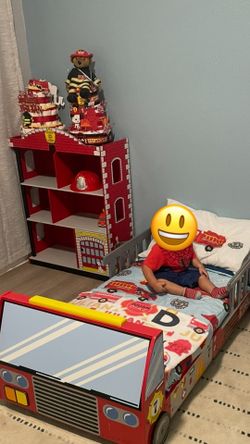 Toddler Fire truck Bed Set