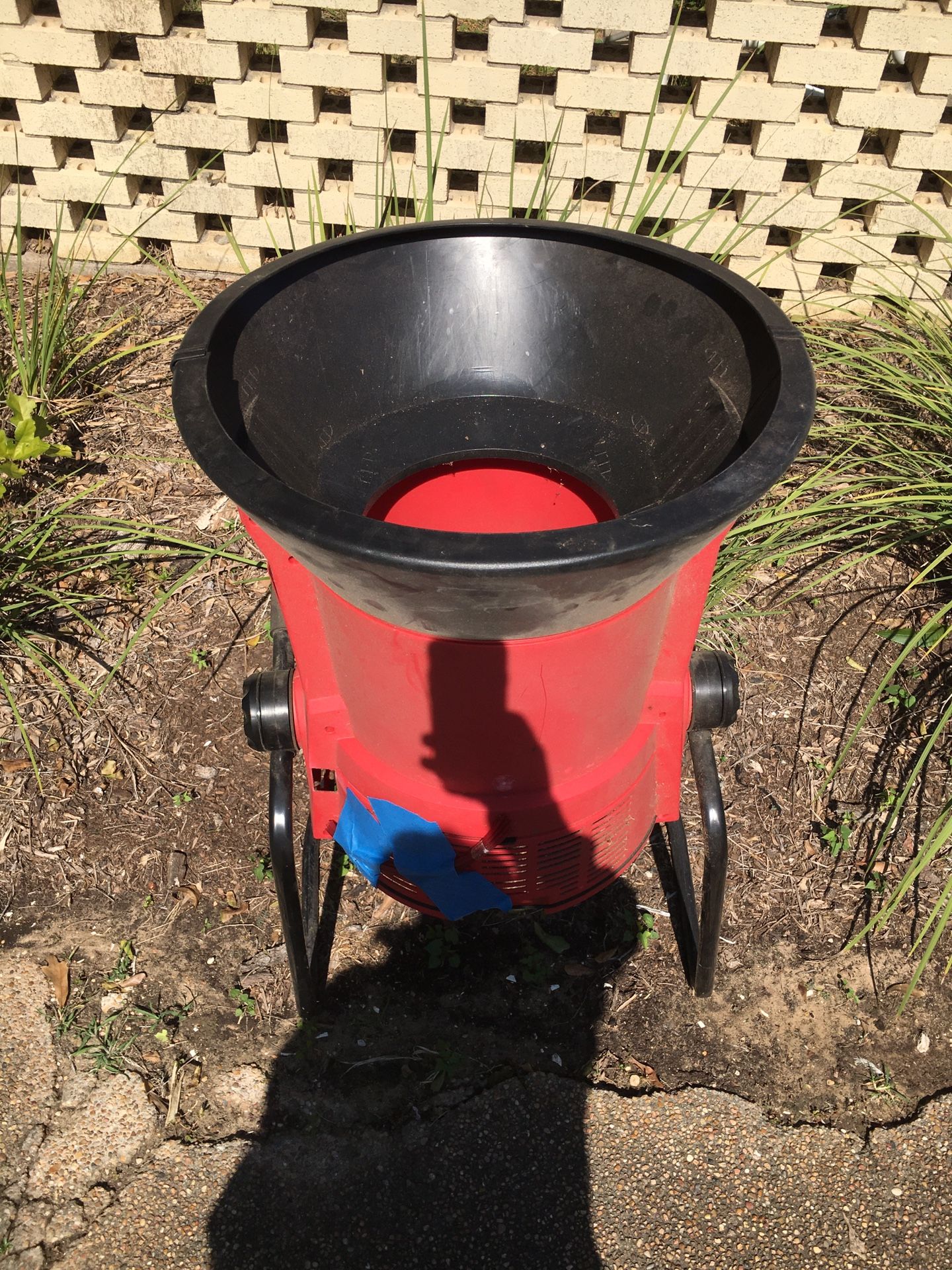 Leaf eater Flowtron ultimate mulcher for Sale in Houston, TX