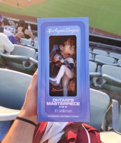 LA Dodgers Shohei Ohtani  Bobblehead Masterpiece 2 of 2
