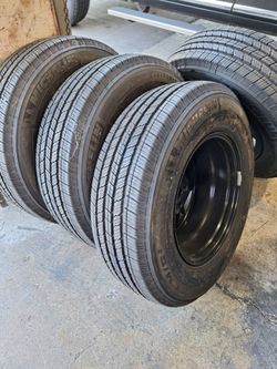 5 Jeep wheels with Michelins