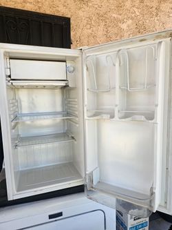Haier Fridge Refrigerator Freezer Coldest