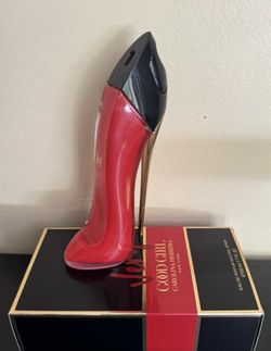 💋Carolina Herrera Very Good Girl - 80ML