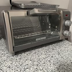 BLACK+DECKER Crisp ‘N Bake Air Fry Toaster Oven (Used) – Model TO1787SS