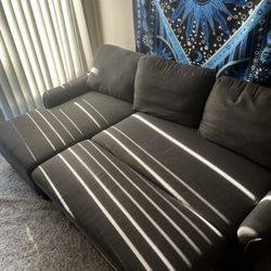 Futon / Pull Out Couch