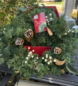24” wreath with pinecones and berries 