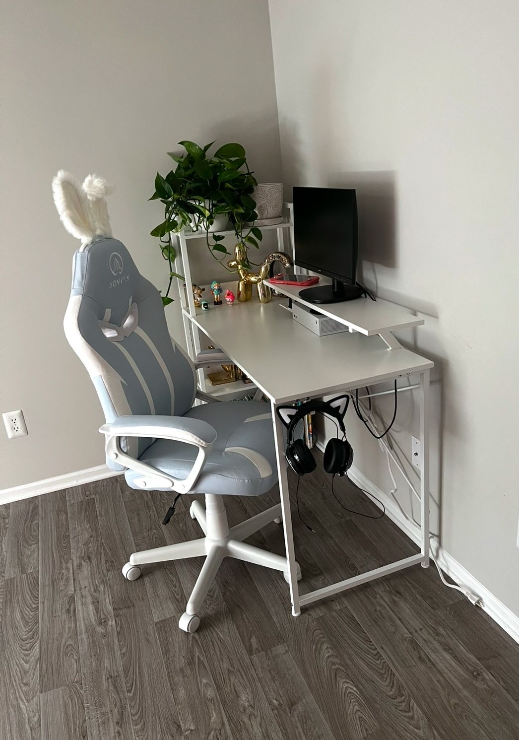 Gaming Desk And Chair