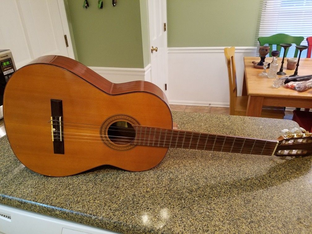 Vintage 1972 Conn C-10 Classical Guitar