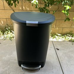 2 Simple Human 13 gal Locking Trash Cans 