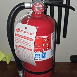First Alert Fire Extinguisher 
