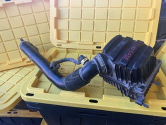 2018 Jeep Renegade Air Filter Box 