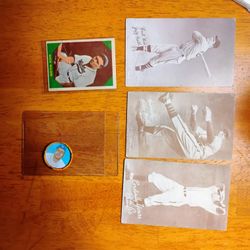 Vintage Baseball Cards Lot And A Cojn