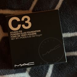 Mac Foundation Powder 