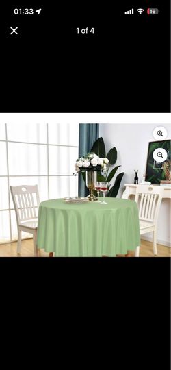 (4) table cloths