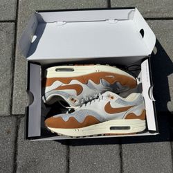 OG all Super clean Nike Air Max 1 Patta Waves size 8m!!