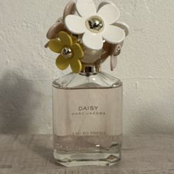 Daisy Marc Jacobs Perfume 