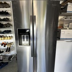 Summer SALE!!! Whirlpool 36 Cu Ft Fridge 