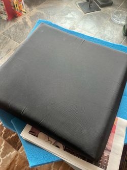 Wheelchair seat cushion