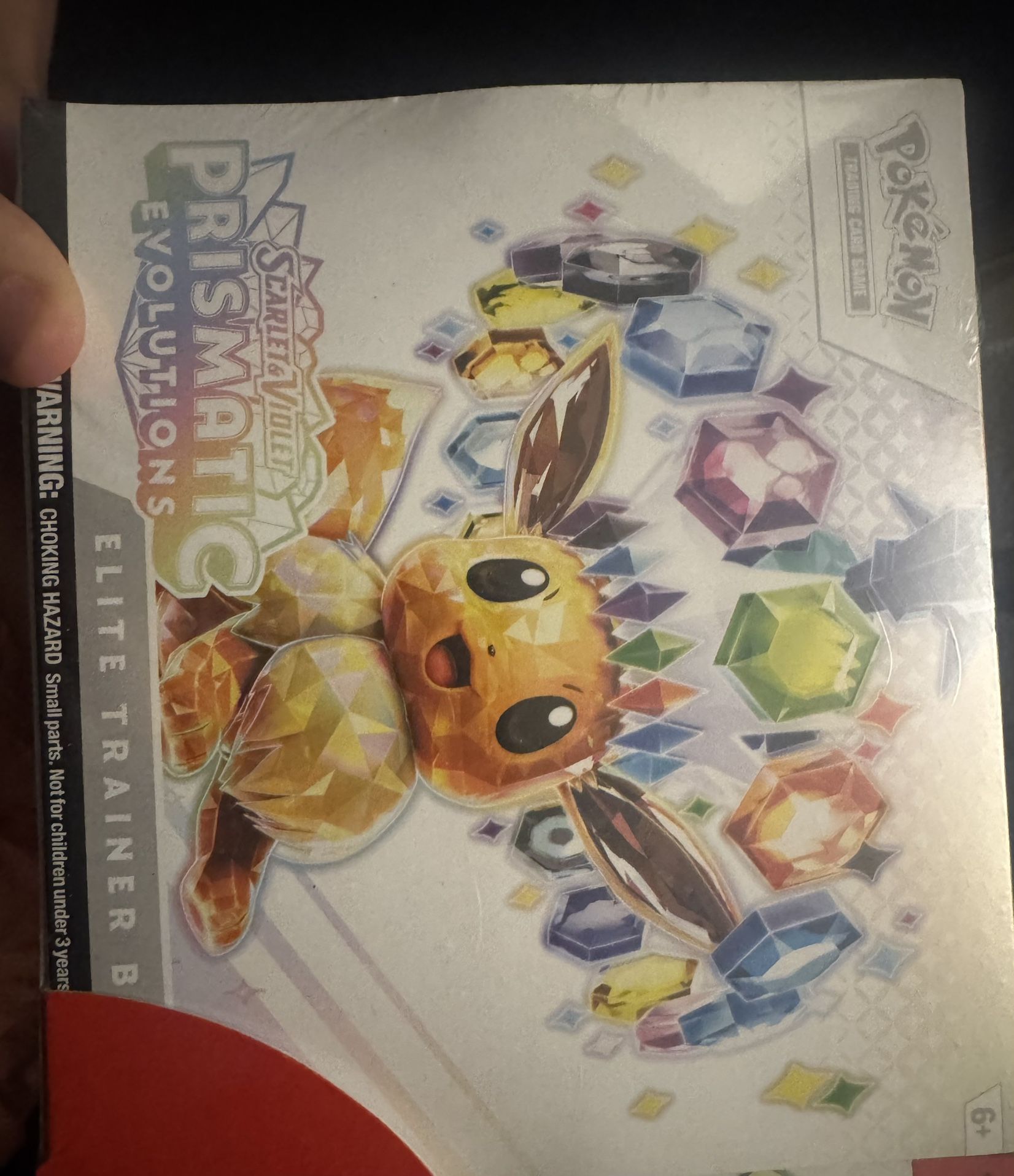 Pokémon Prismatic Evolution Elite trainer box