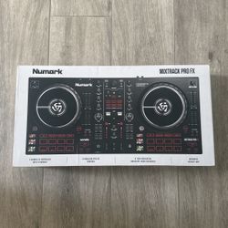 Numark Mixtrack Pro FX