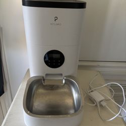 Automatic Pet Feeder