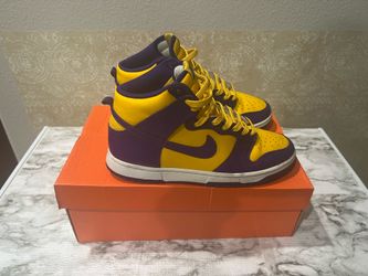 Nike Dunks  -Lakers or Vikings colorway