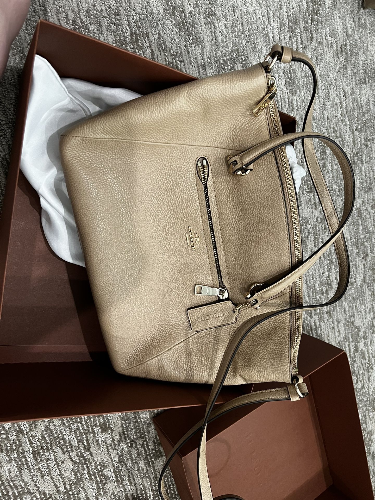 New Coach Shoulder Bag