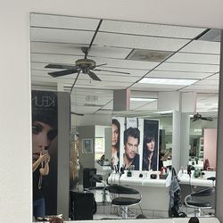 Mirror Salon 