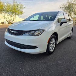 2022 CHRYSLER VOYAGER LX, TWO OWNERS SUV, COLD AC, RUNS GREAT, 3RD ROW SEAT, FINANCE AVAILABLE 🚘
