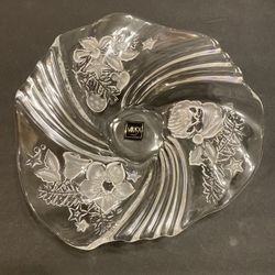 Mikasa 9” plate Crystal New In Box