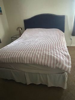 Queen bed