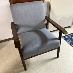 Stylish Mid-Century Accent Chair – $25 Each (2 Qty)