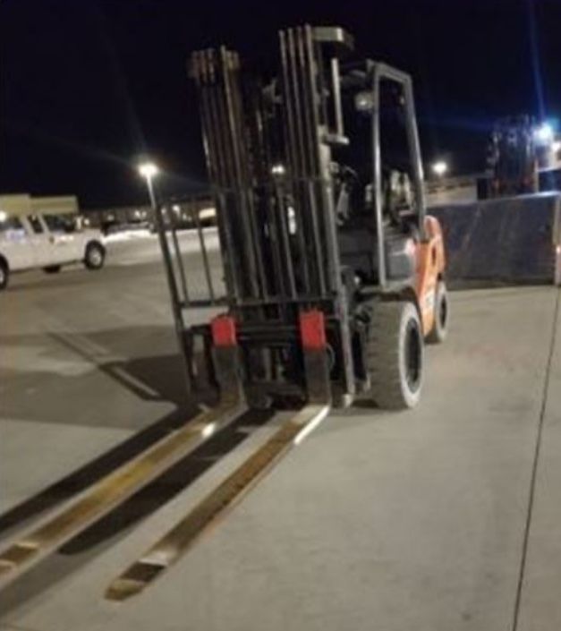 6,000 # Pound 6K Warehouse Forklift Four Stage - 2014 Toyota 8FGU30