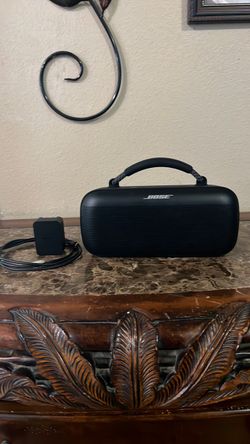Bose soundlink max Portable Bluetooth Speaker with Charger
