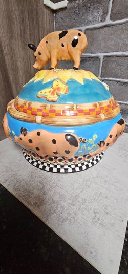Ceramic Pig Cookie Jar with Lid