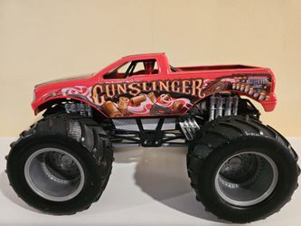Monster Jam Gunslinger 1:24 Monster Truck Mint Condition