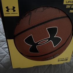 Wisconsin Badgers Autograph Basketball