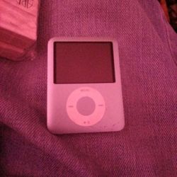 I Pod 8gb 20$pick Up 