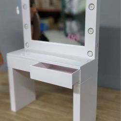 American girl Doll Vanity 